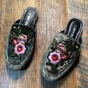HOT KISS Women Emerald Green Velvet Floral Embroidered Mules Loafers BOHO Size 6